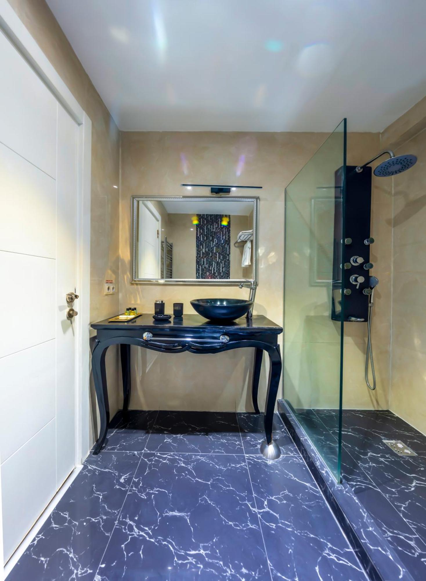 In Pera Boutique Hotel Istanbul Exterior foto